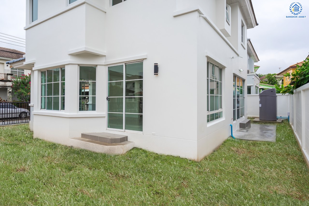 บ้านมือสองตกแต่งใหม่ ม.ชลลดา วัดลาดปลาดุก หลังมุม คุณภาพระดับ L&H บนเนื้อที่ 57.6 ตร.ว. ฟังก์ชัน 3 ห้องนอน 2 ห้องน้ำ 2 ที่จอดรถ บนทำเลศักยภาพ เพียง 15 นาทีถึง เซ็นทรัลเวสท์เกต ใกล้รถไฟฟ้าสายสีม่วง "สถานีคลองบางไผ่"...